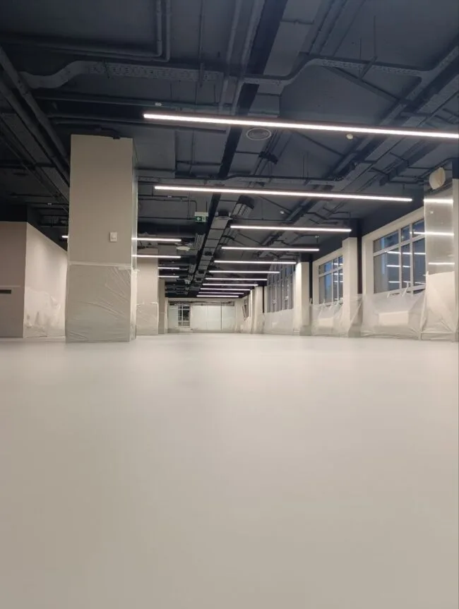 Офис на Таганской — матовый полиуретановый пол, 535 м²